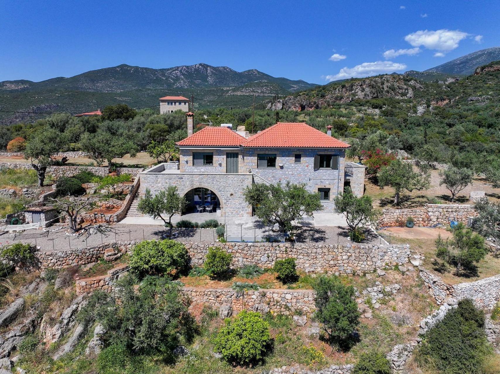 Athina'S Stone House In Kardamyli Villa Екстериор снимка