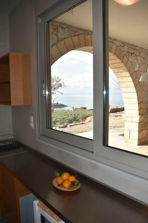 Athina'S Stone House In Kardamyli Villa Екстериор снимка